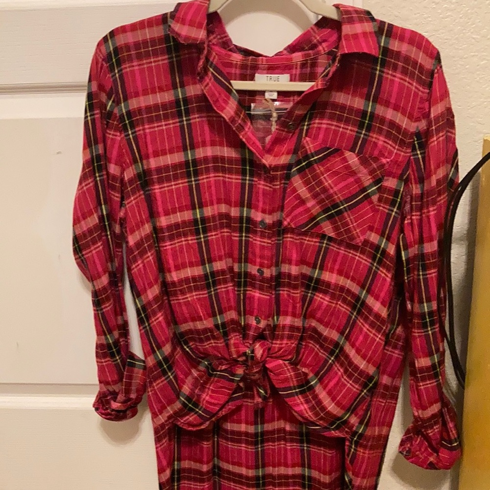 Plaid top